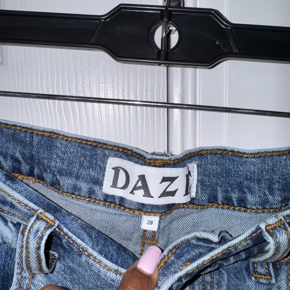 DAZE Denim Frayed Hem Women Shorts - Picture 2 of 4